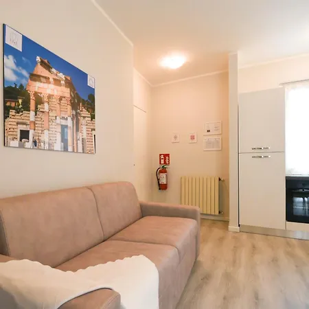 Bilocale Ospedale Civile 9 F&l Apartmán