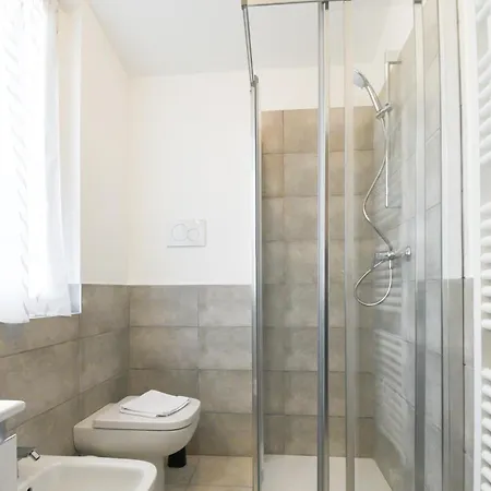Bilocale Ospedale Civile 9 F&l Apartmán *
